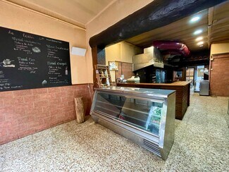 Plus de détails pour Local commercial à louer