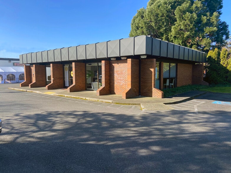 228 N Simons St, Ridgefield, WA à louer - Photo de l’immeuble – Image 3 sur 14