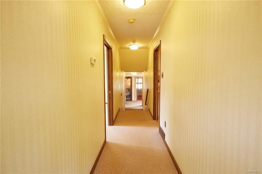 3936 Seneca St, Buffalo, NY à vendre - Photo de l’immeuble – Image 3 sur 63