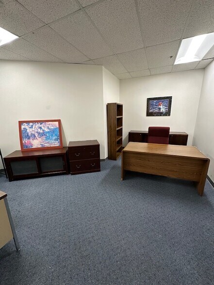 75 Berlin Rd, Cromwell, CT à louer - Photo intérieure – Image 2 sur 5