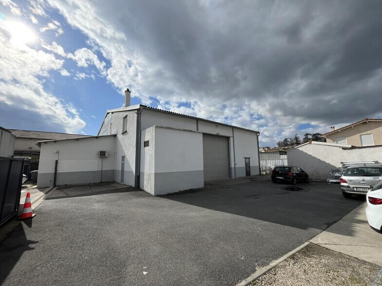 102 Rue Fleury Jay, GRIGNY-SUR-RHÔNE à louer - Photo de l’immeuble – Image 2 sur 22