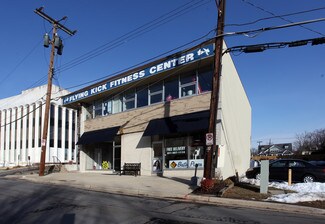 Plus de détails pour 4707-4711 Chase Ave, Bethesda, MD - Local commercial à vendre