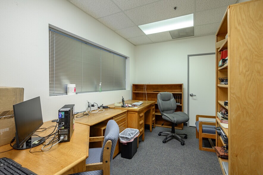308 N Villa Rd, Newberg, OR à louer - Photo intérieure – Image 3 sur 47
