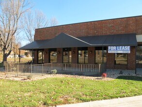 3510-3550 S National Ave, Springfield, MO à louer Photo de l’immeuble– Image 2 sur 10