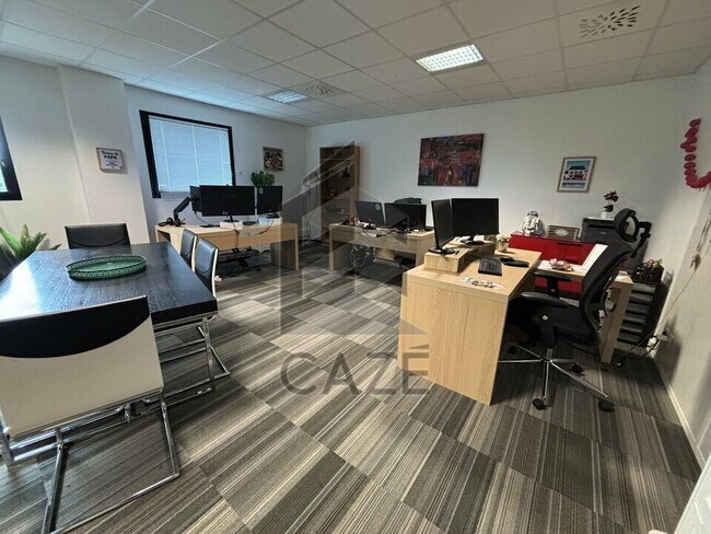 Plus de détails pour Bureau à louer