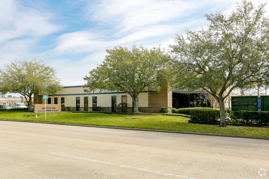 1046 Hercules Ave, Houston, TX à vendre - Photo principale – Image 1 sur 3