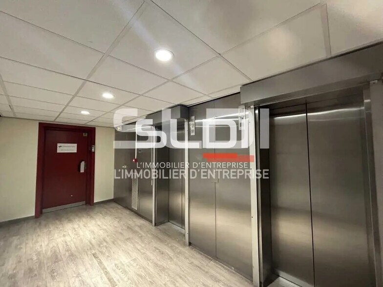 Bureau dans Lyon à louer - Photo de l’immeuble – Image 2 sur 4