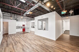 Plus de détails pour 17750 65A Av, Surrey, BC - Local d’activités à vendre