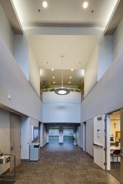 525 E Plaza Dr, Santa Maria, CA à louer - Photo intérieure – Image 3 sur 4