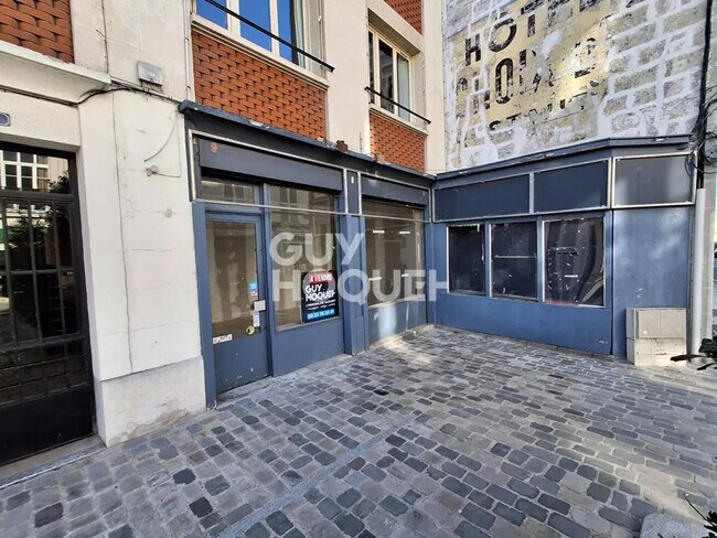 Plus de détails pour Local commercial à vendre