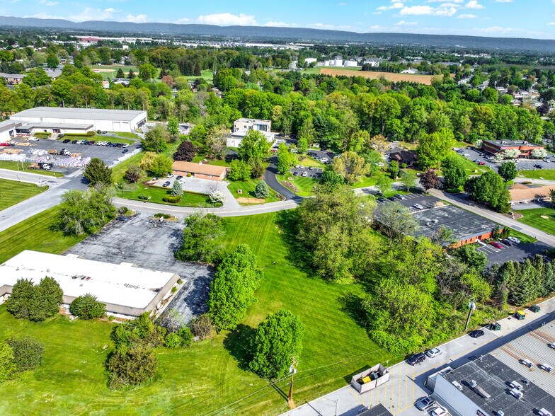 880 Century Dr, Mechanicsburg, PA à vendre - Aérien – Image 3 sur 10