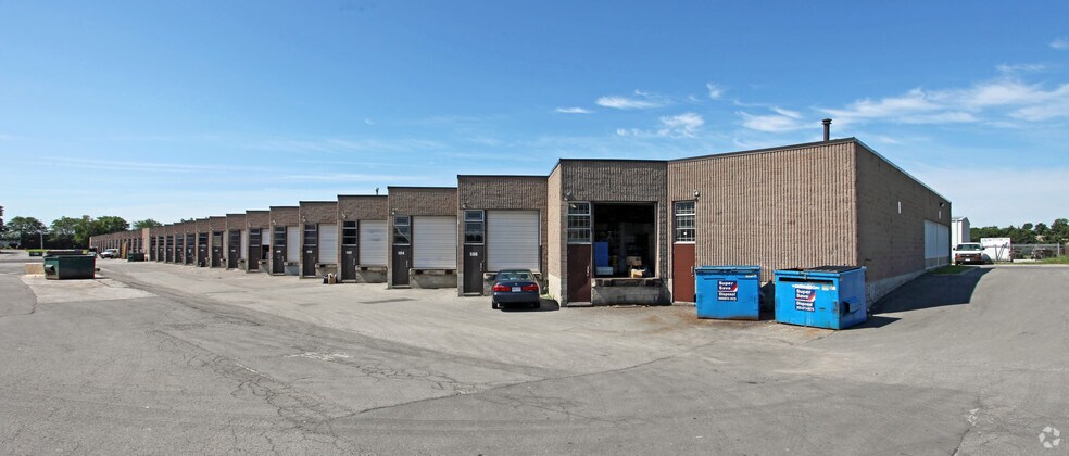 500-560 Gordon Baker Rd, Toronto, ON à louer - Photo de l’immeuble – Image 2 sur 4