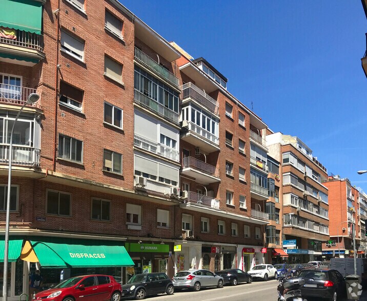 Calle de Cartagena, 117, Madrid, Madrid à louer - Photo de l’immeuble – Image 2 sur 4