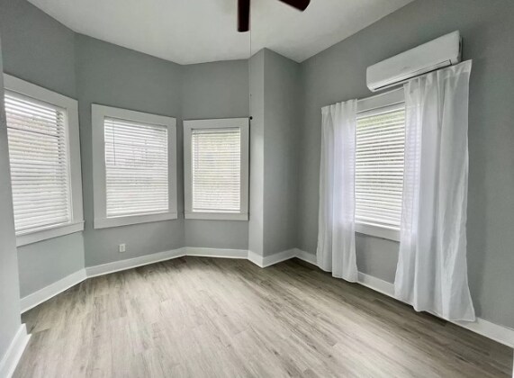 1318 Willow, San Antonio, TX à vendre - Photo intérieure – Image 3 sur 11