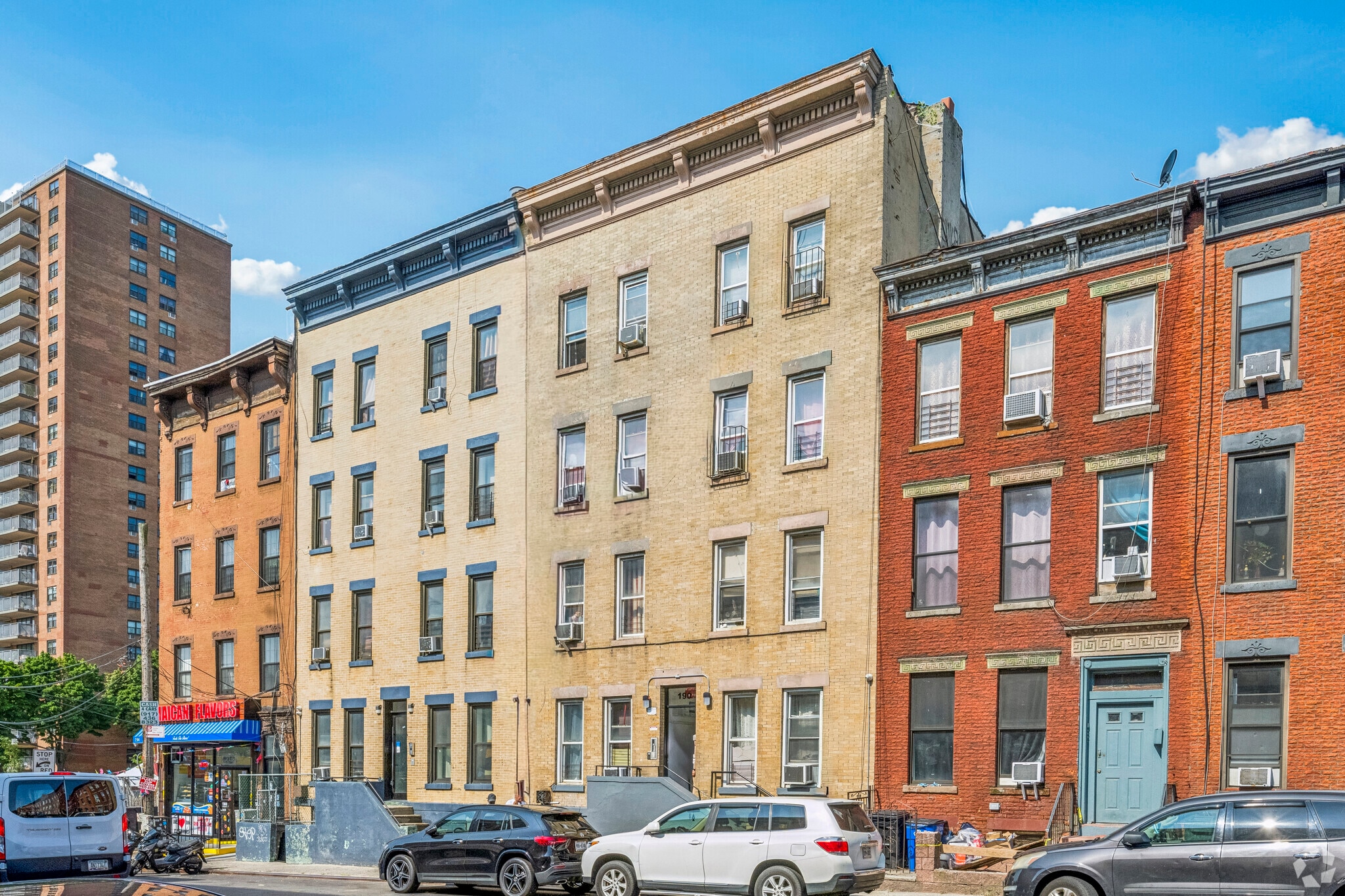 190 Rockaway Ave, Brooklyn, NY à vendre Photo principale– Image 1 sur 23