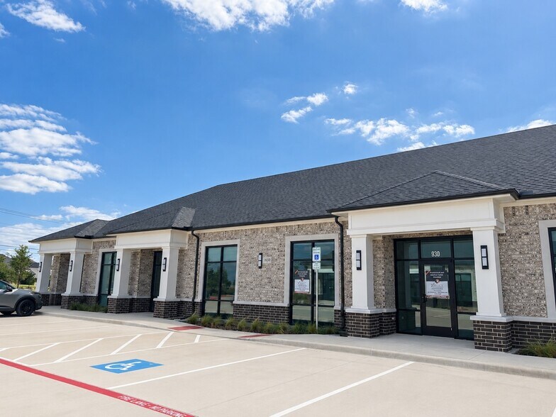 1630 W Prosper Trl, Prosper, TX à louer - Photo de l’immeuble – Image 2 sur 6