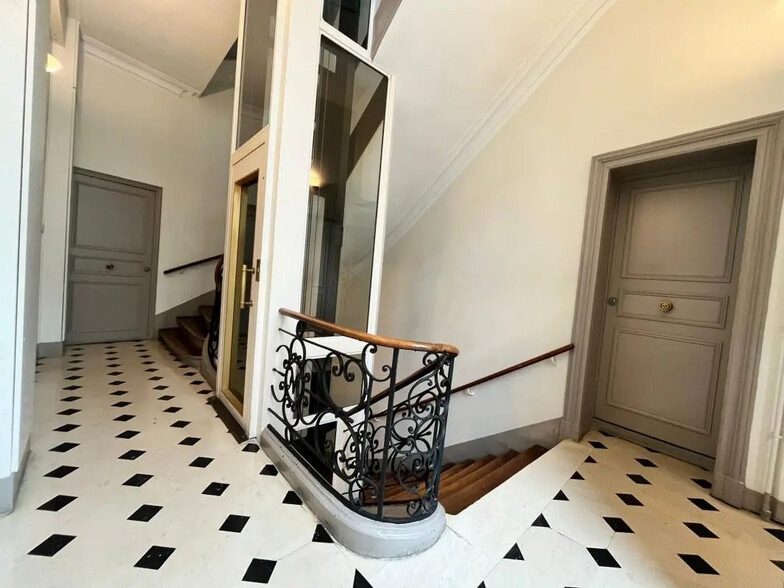 21 Rue Du Faubourg Montmartre, Paris à louer - Photo intérieure – Image 2 sur 16