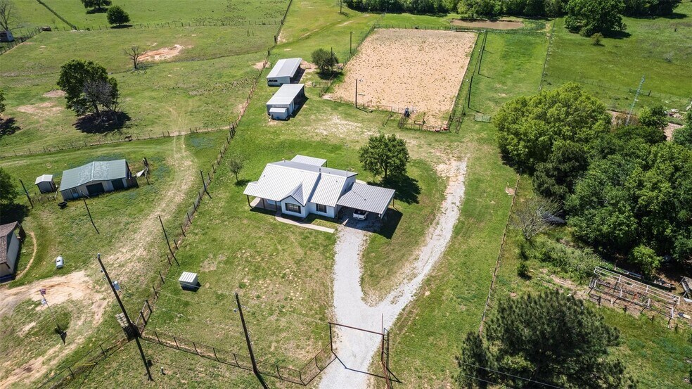 15534 Meadow Creek Rd, Hockley, TX à vendre - Photo de l’immeuble – Image 2 sur 19