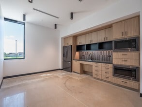 10880 E Crystal Falls Pky, Leander, TX à louer Photo intérieure– Image 2 sur 7