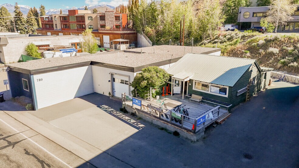 780 Warm Springs Rd, Ketchum, ID à vendre - Photo de l’immeuble – Image 2 sur 9