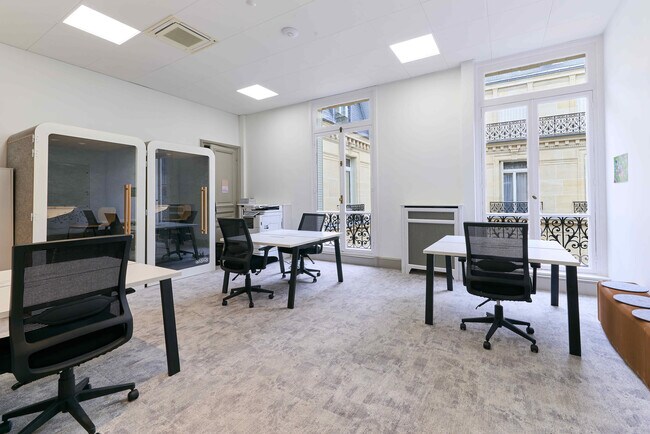 Plus de détails pour 4 Avenue Hoche, Paris - Coworking à louer