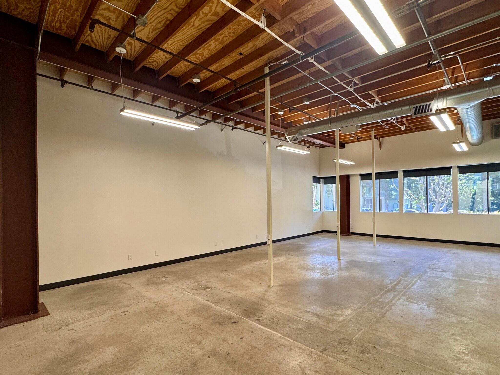 5839-5855 Green Valley Cir, Culver City, CA à louer Photo intérieure– Image 1 sur 5
