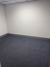 13540 N Florida Ave, Tampa, FL à louer Photo intérieure– Image 2 sur 6