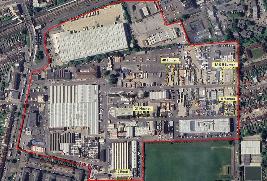 Terrain dans East Lane, Wembley à louer - Aérien – Image 2 sur 2