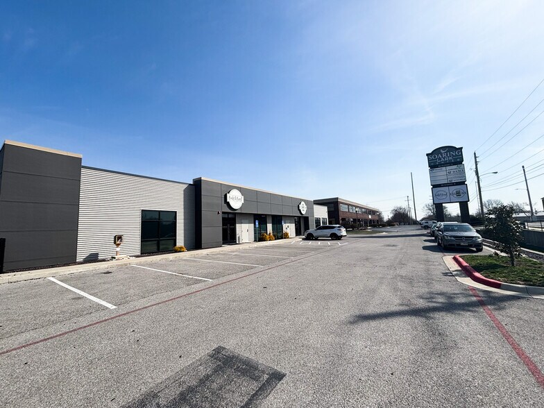 1507 E Lark St, Springfield, MO à vendre - Photo de l’immeuble – Image 3 sur 7