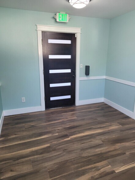 535 Gordon St, Corpus Christi, TX à louer - Photo de l’immeuble – Image 2 sur 9