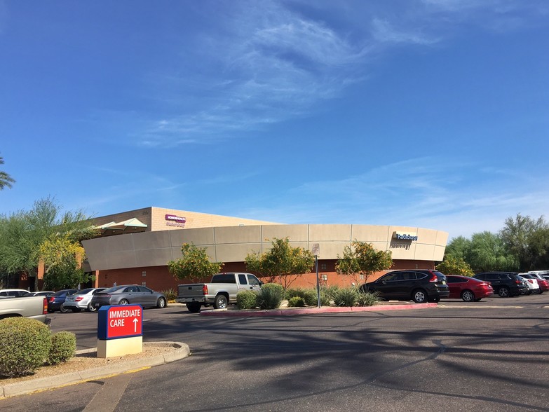18404 N Tatum Blvd, Phoenix, AZ à louer - Photo de l’immeuble – Image 2 sur 3