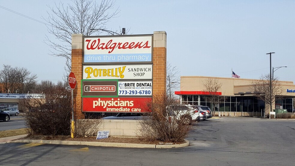 5961 N Lincoln Ave, Chicago, IL à louer - Photo de l’immeuble – Image 3 sur 7