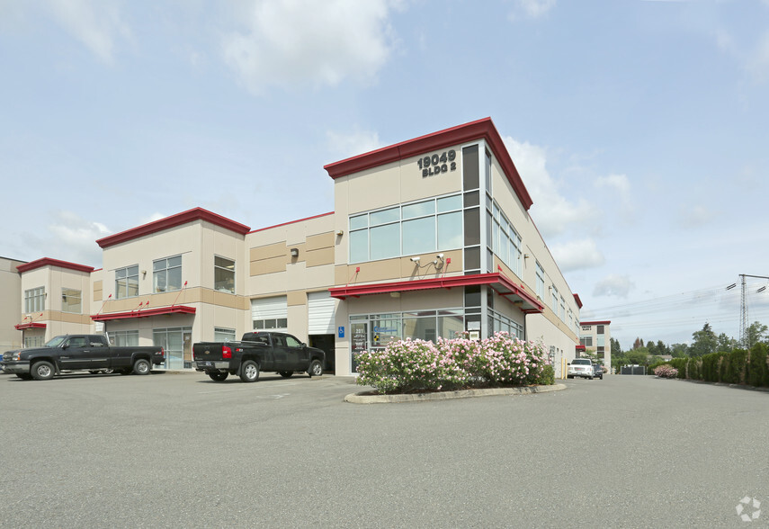 19055 54 Ave, Surrey, BC à vendre - Photo de l’immeuble – Image 3 sur 7