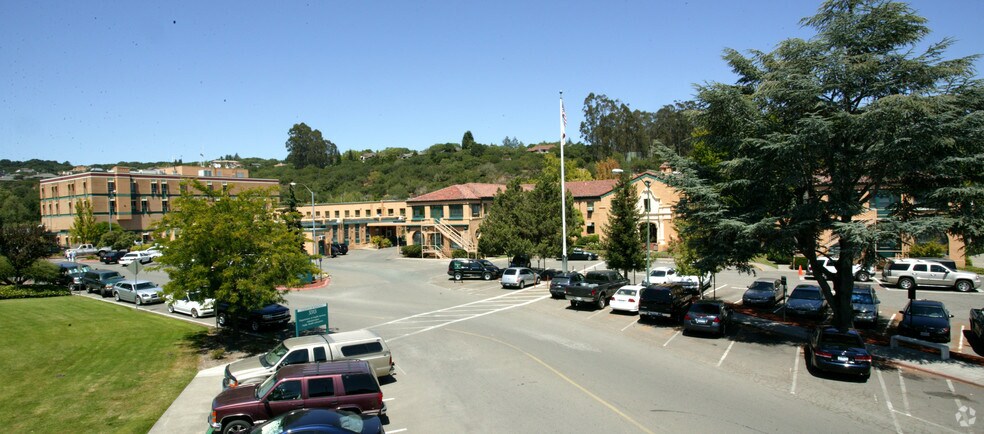 3317 Chanate Rd, Santa Rosa, CA à vendre - Photo principale – Image 1 sur 1
