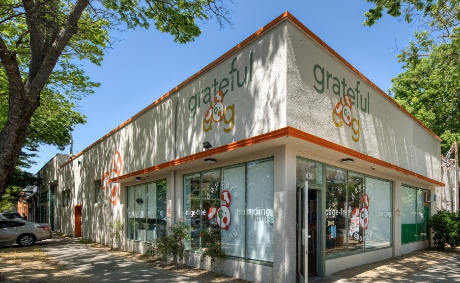 1619 E St, Sacramento, CA à vendre - Photo de l’immeuble – Image 1 sur 8