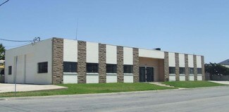 Plus de détails pour 11810-11812 Greenstone Ave, Santa Fe Springs, CA - Industriel/Logistique à vendre