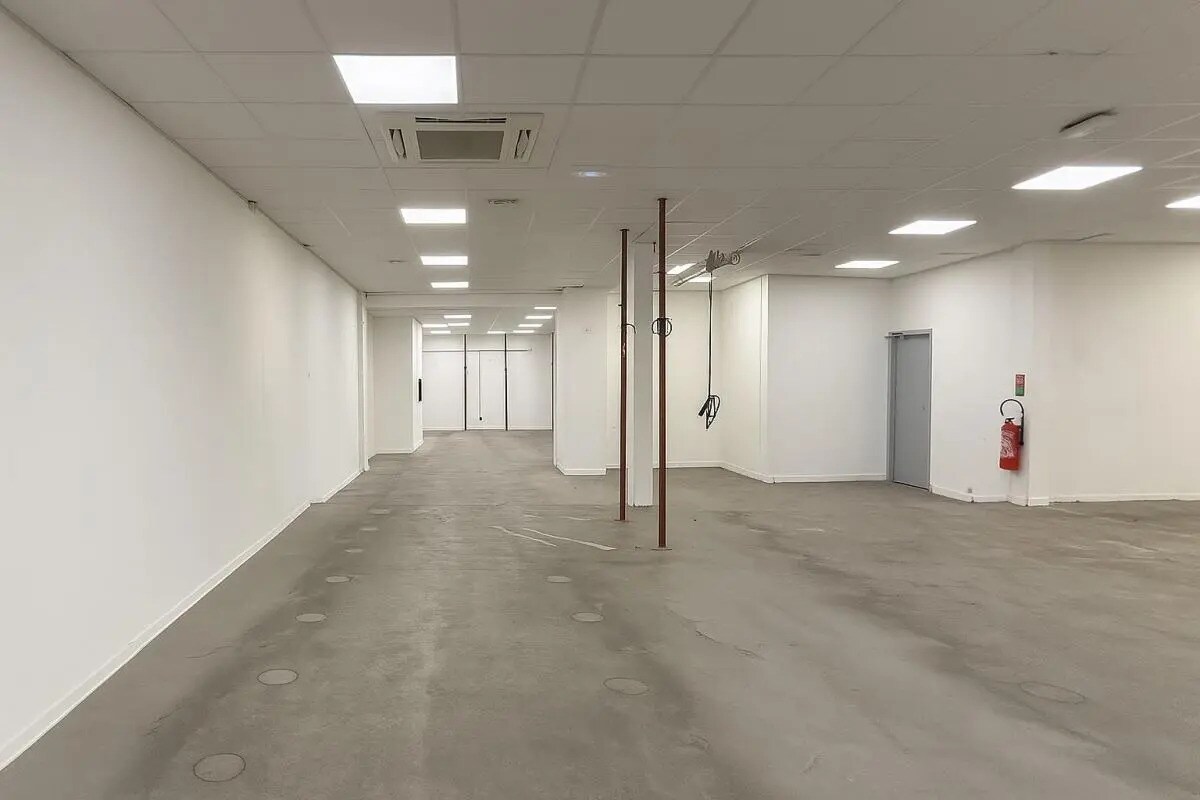 Industriel/Logistique dans Marseille à louer Photo intérieure– Image 1 sur 7