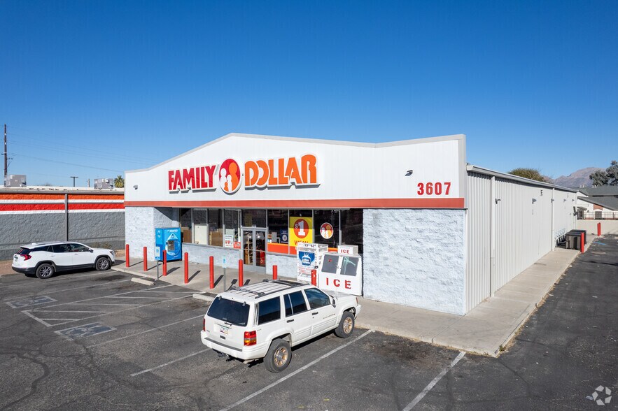 3607 E Grant Rd, Tucson, AZ à louer - Photo principale – Image 1 sur 7