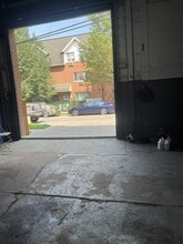 12-01 34th Ave, Long Island City, NY à louer Photo intérieure– Image 1 sur 5