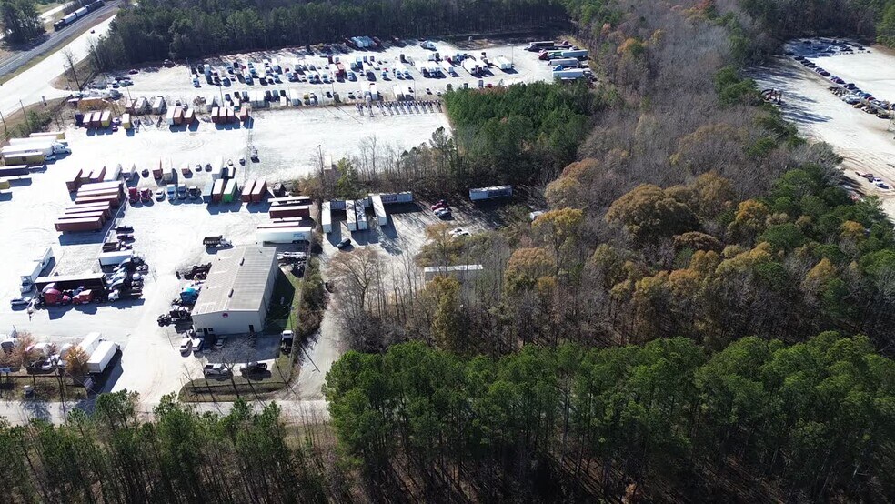 7802 Bishop Rd, Fairburn, GA à vendre - Vidéo sur l’annonce professionnelle – Image 2 sur 7