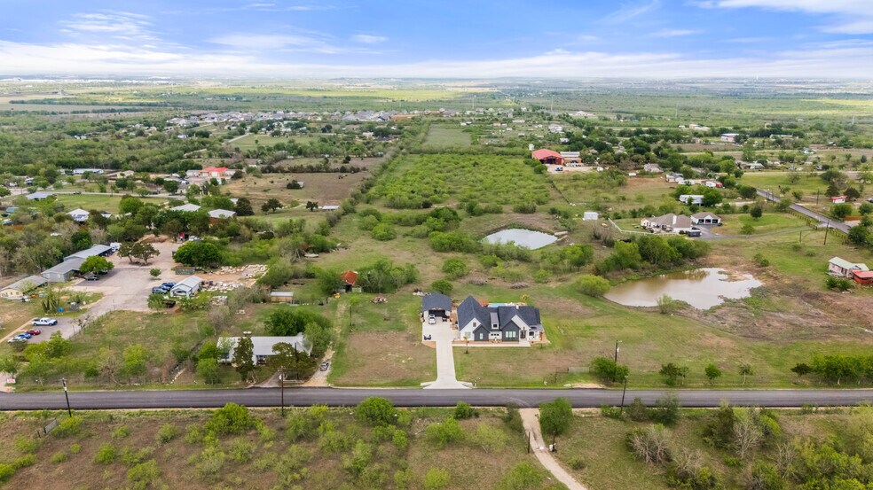 8802 Evelyn Rd, Buda, TX à vendre - Aérien – Image 2 sur 13