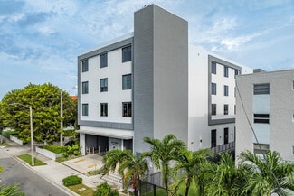 Plus de détails pour 1343 NW 1st St, Miami, FL - Hôtellerie à vendre
