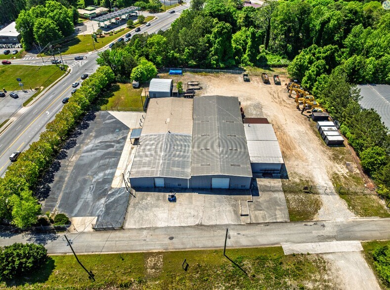 140 Veterans Memorial Hwy, Mableton, GA à vendre - Photo de l’immeuble – Image 3 sur 11