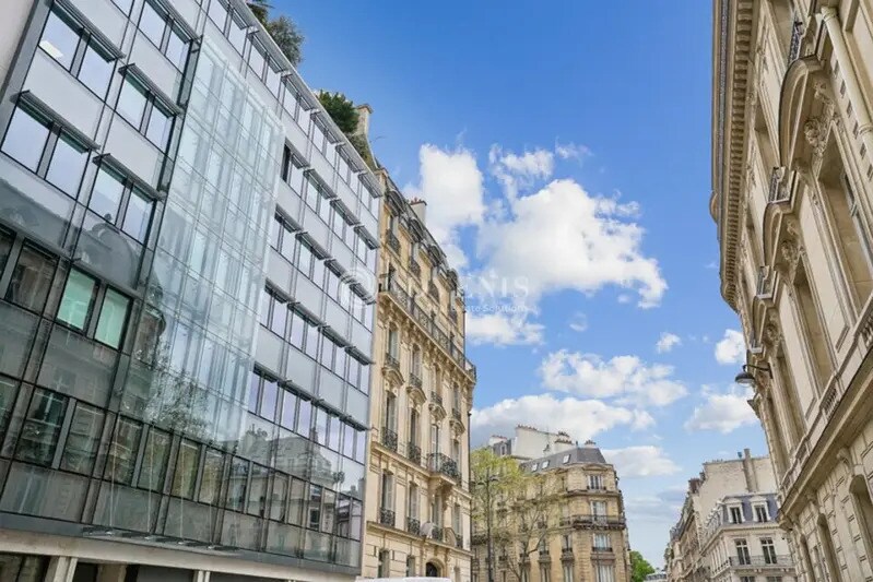 Bureau dans Paris à louer - Photo de l’immeuble – Image 2 sur 12