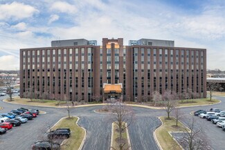 Plus de détails pour 1699 Wall St, Mount Prospect, IL - Différents types d’espaces à louer