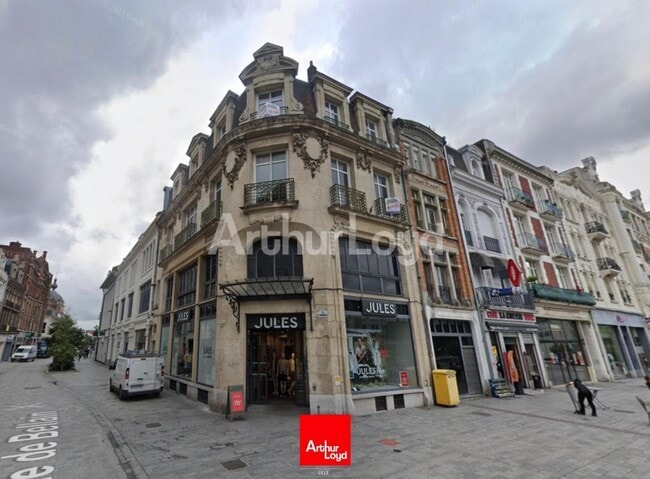 Plus de détails pour 23 Place D'Armes, Douai - Local commercial, Industriel/Logistique à louer