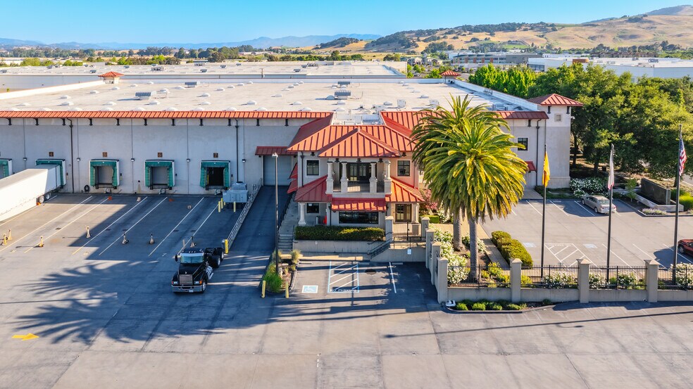 645 Devlin Rd, Napa, CA à vendre - Photo de l’immeuble – Image 2 sur 12