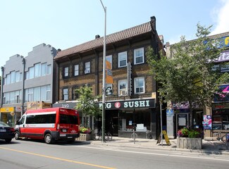 Plus de détails pour 388 Bloor St W, Toronto, ON - Local commercial à louer