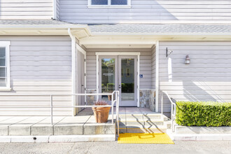 1030 Seminary St, Napa, CA à louer Photo de l’immeuble– Image 1 sur 9