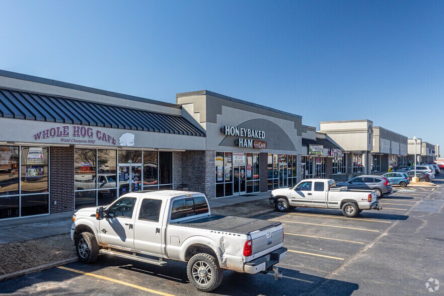 1400 SE Walton Blvd, Bentonville, AR à louer - Photo principale – Image 2 sur 17
